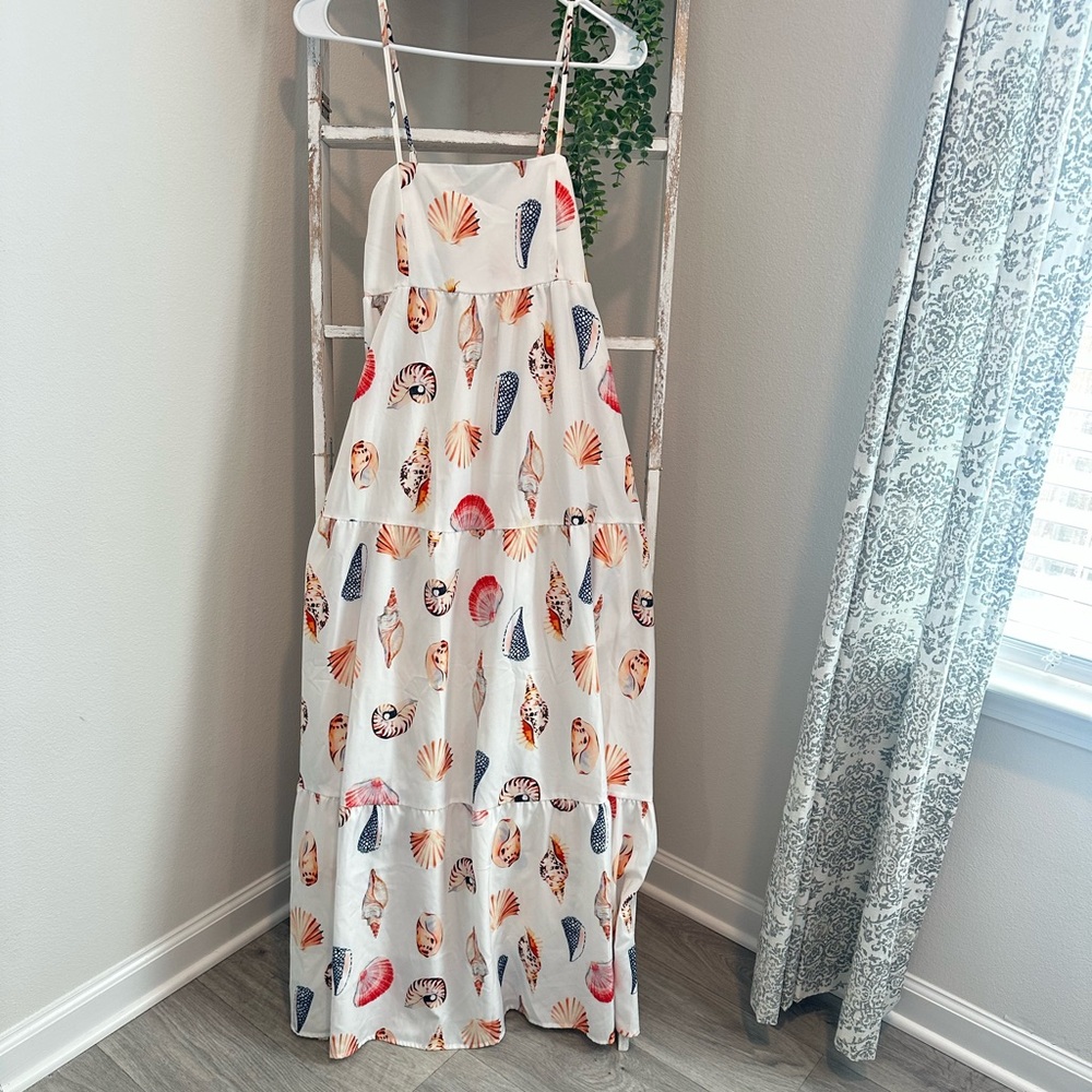 Seashell Maxi Dress - Picture 5 of 7